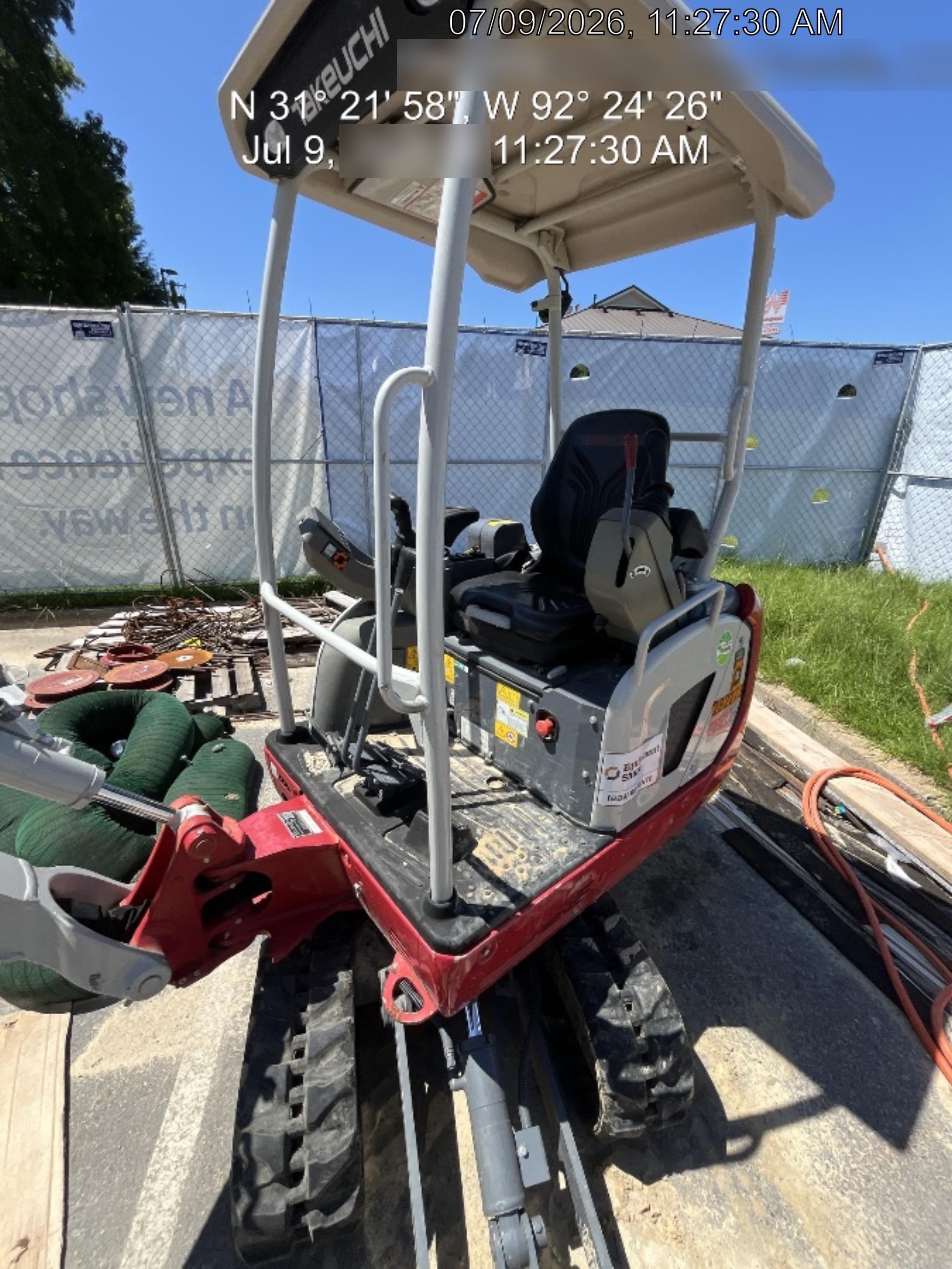 2022 TAKEUCHI TB20e