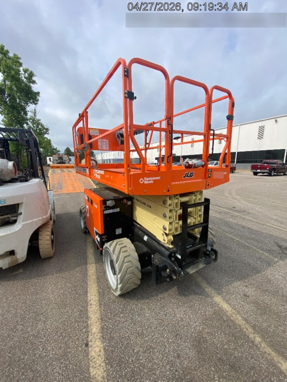 2023 JLG ERT4069
