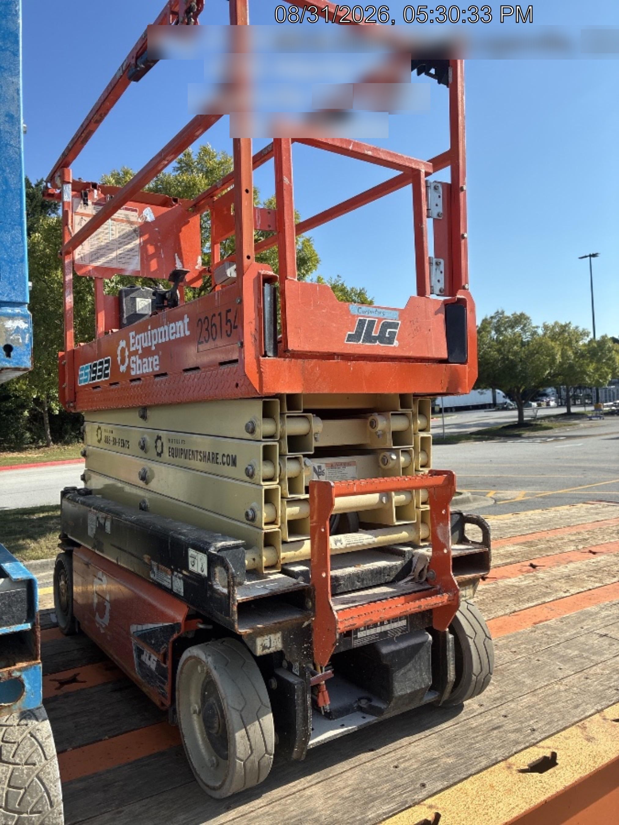 2022 JLG ES1932