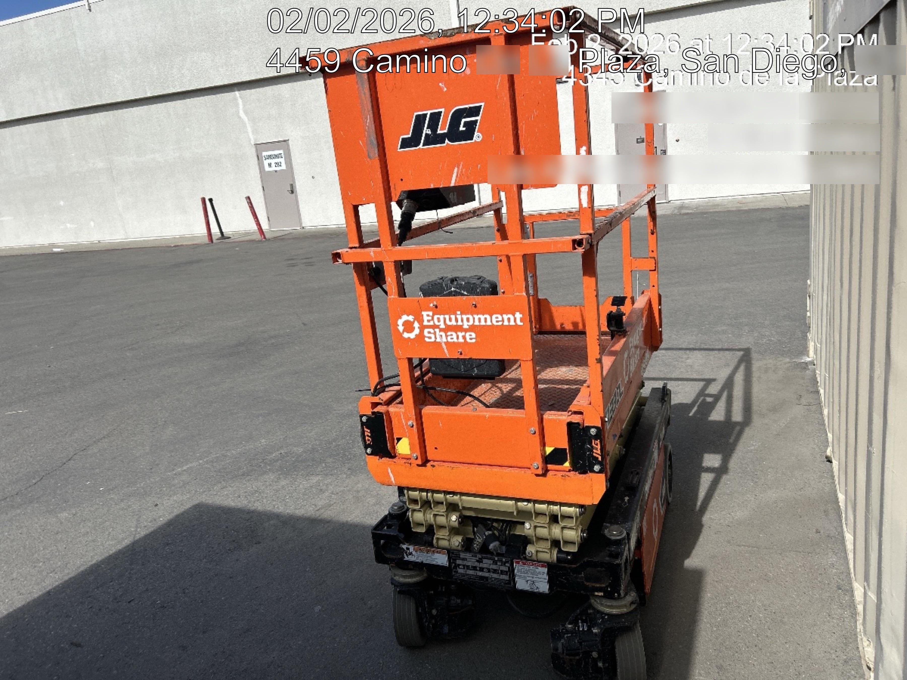 2022 JLG ES1330L