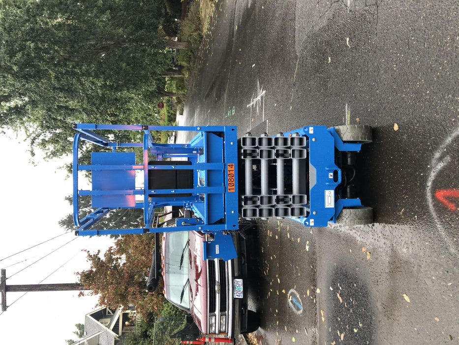 2020 Genie GS-3232 Standard, Folding half height swing gate, 800W Inverter