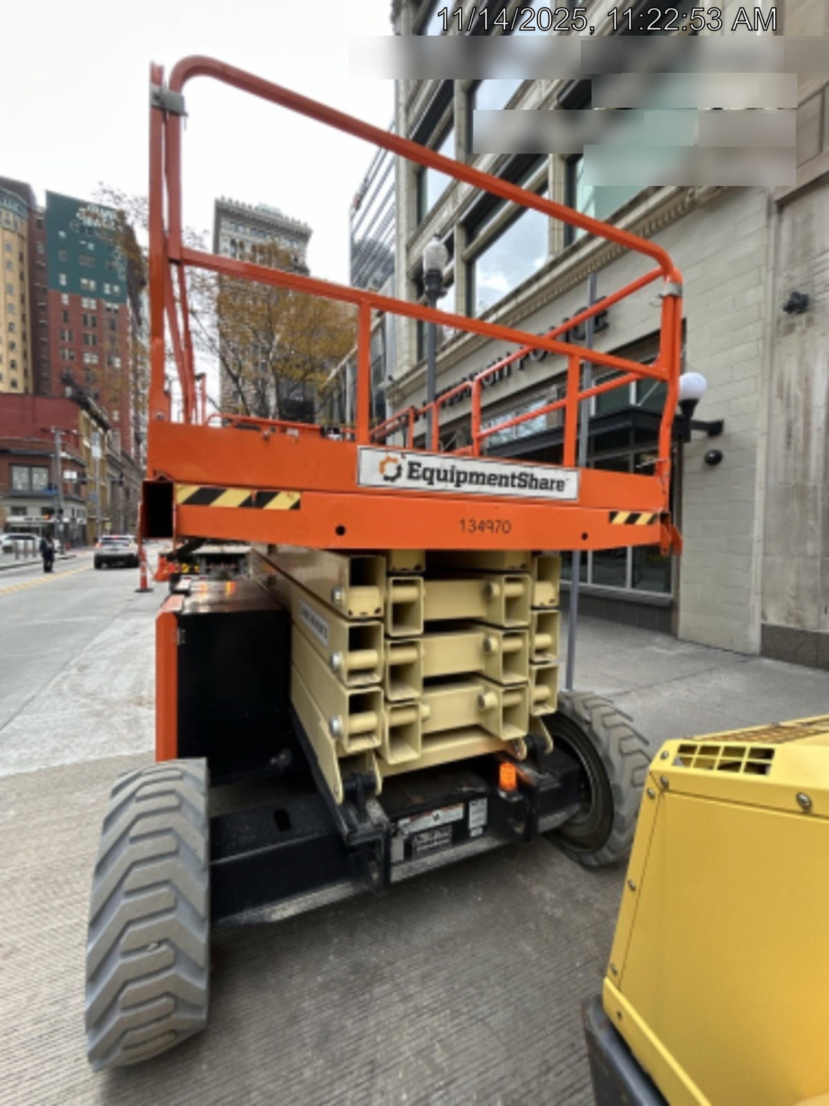 2021 JLG 430LRT