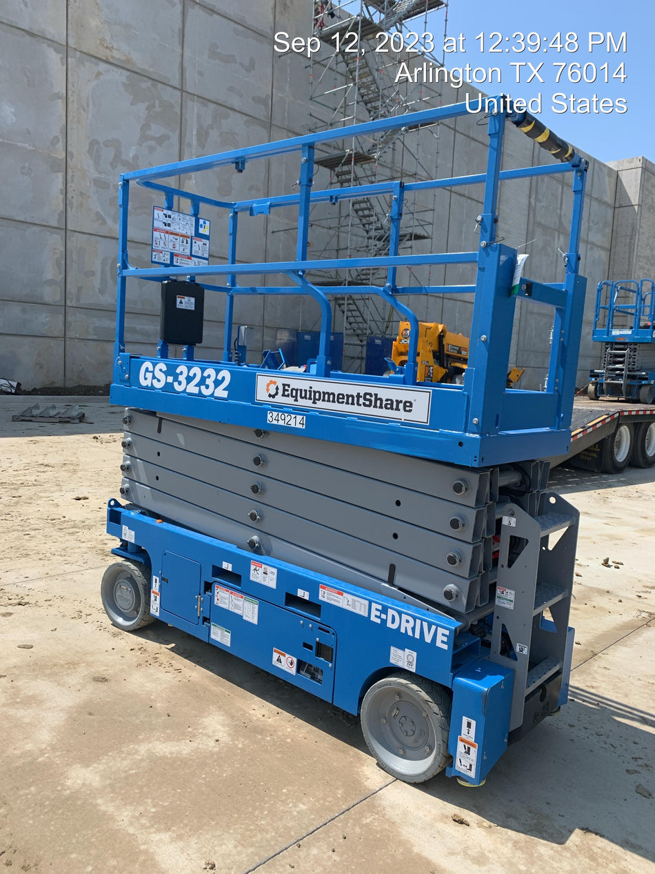 2023 GENIE GS-3232
