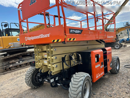 2025 JLG RT4394