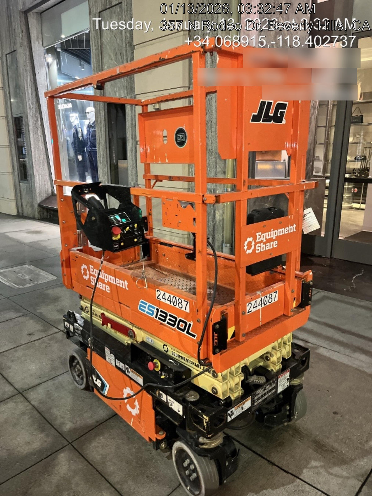 2022 JLG ES1330L