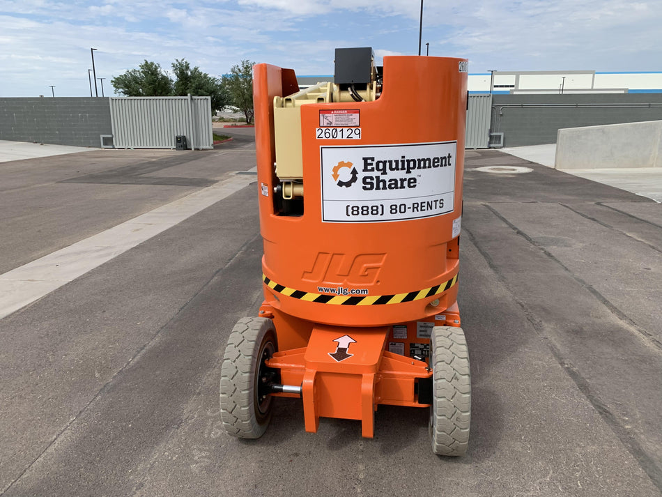 2022 JLG E300AJP