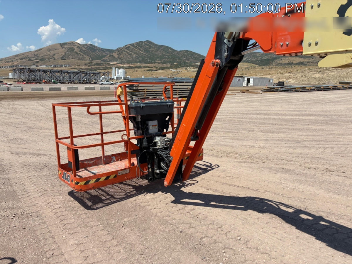 2023 JLG 660SJ