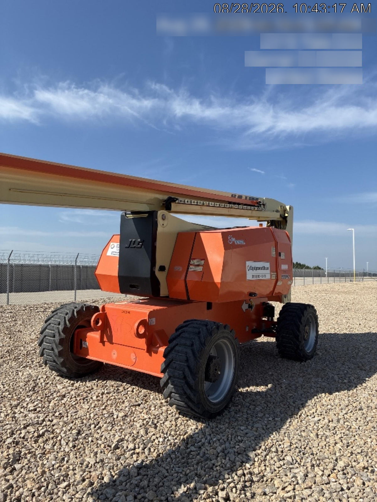 2022 JLG 800AJ
