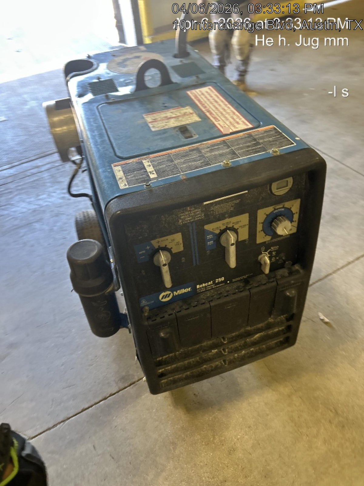 2019 Miller Electric BOBCAT 250 Standard w/Running Gear, Bracket, Hose