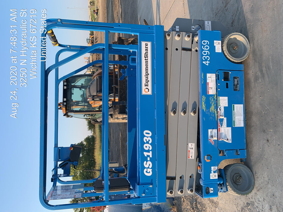 2019 Genie GS-1930 Fixed rails with chain Entry