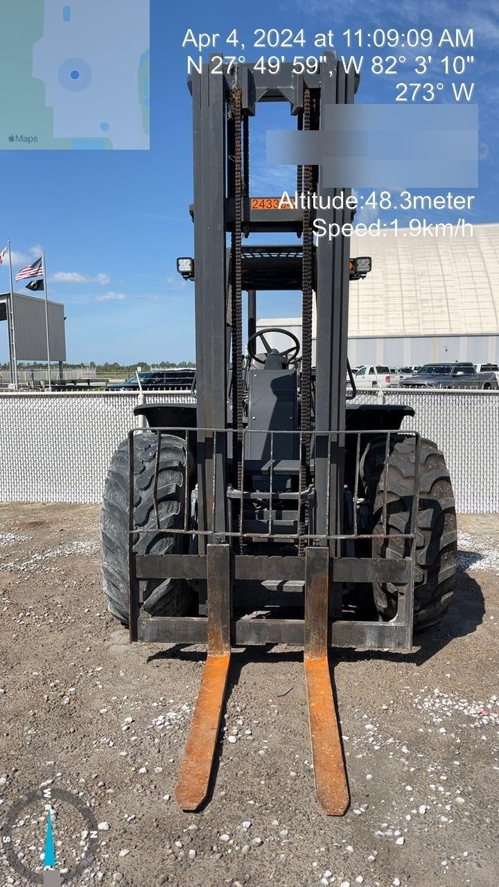 2022 CASE 586H