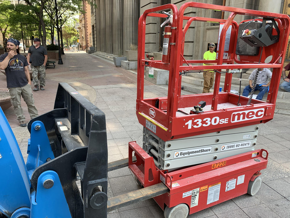 2019 MEC 1330SE Standard Options