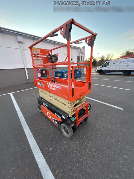 2022 JLG ES1932