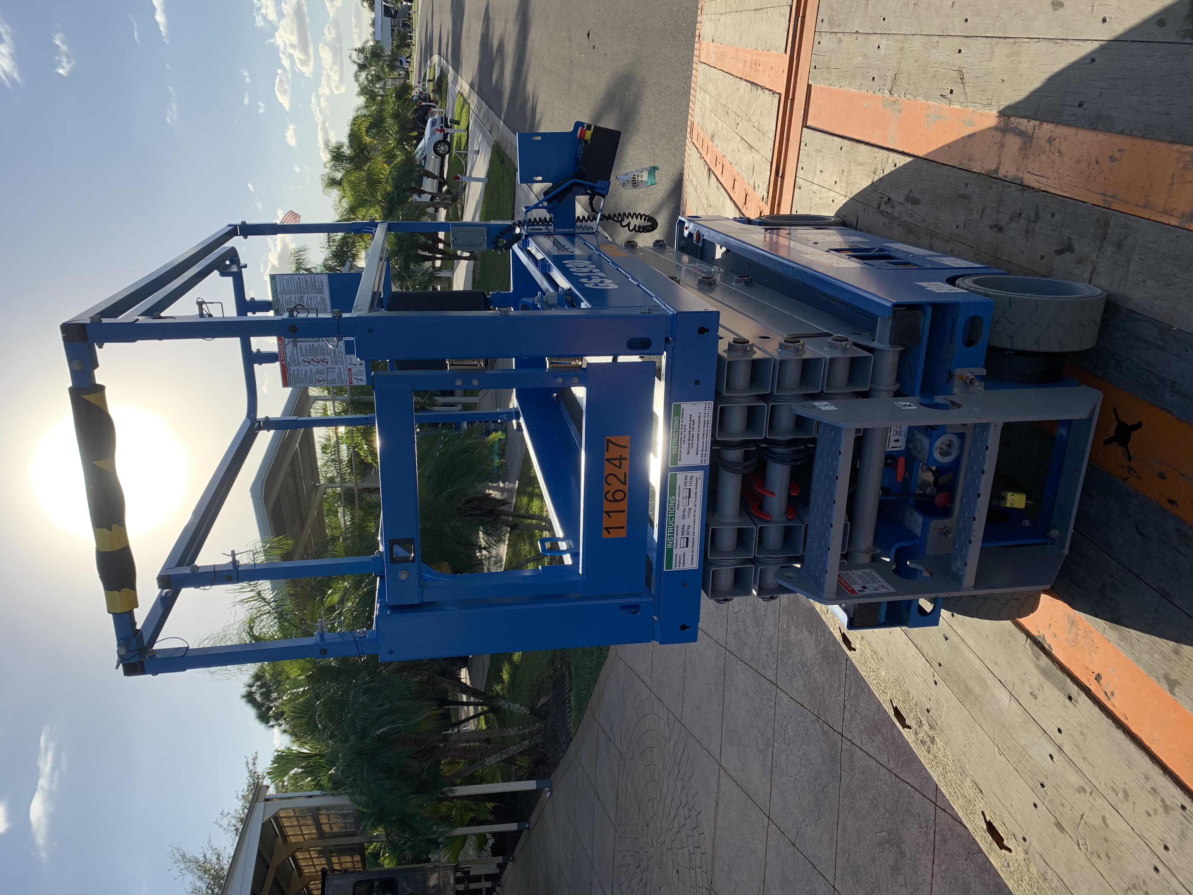 2020 Genie GS-1930 Solid Non Marking Tires, Beacon, Folding rails with half height swing gate