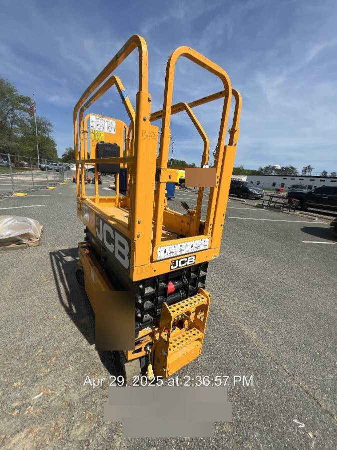 2023 JCB S1930E