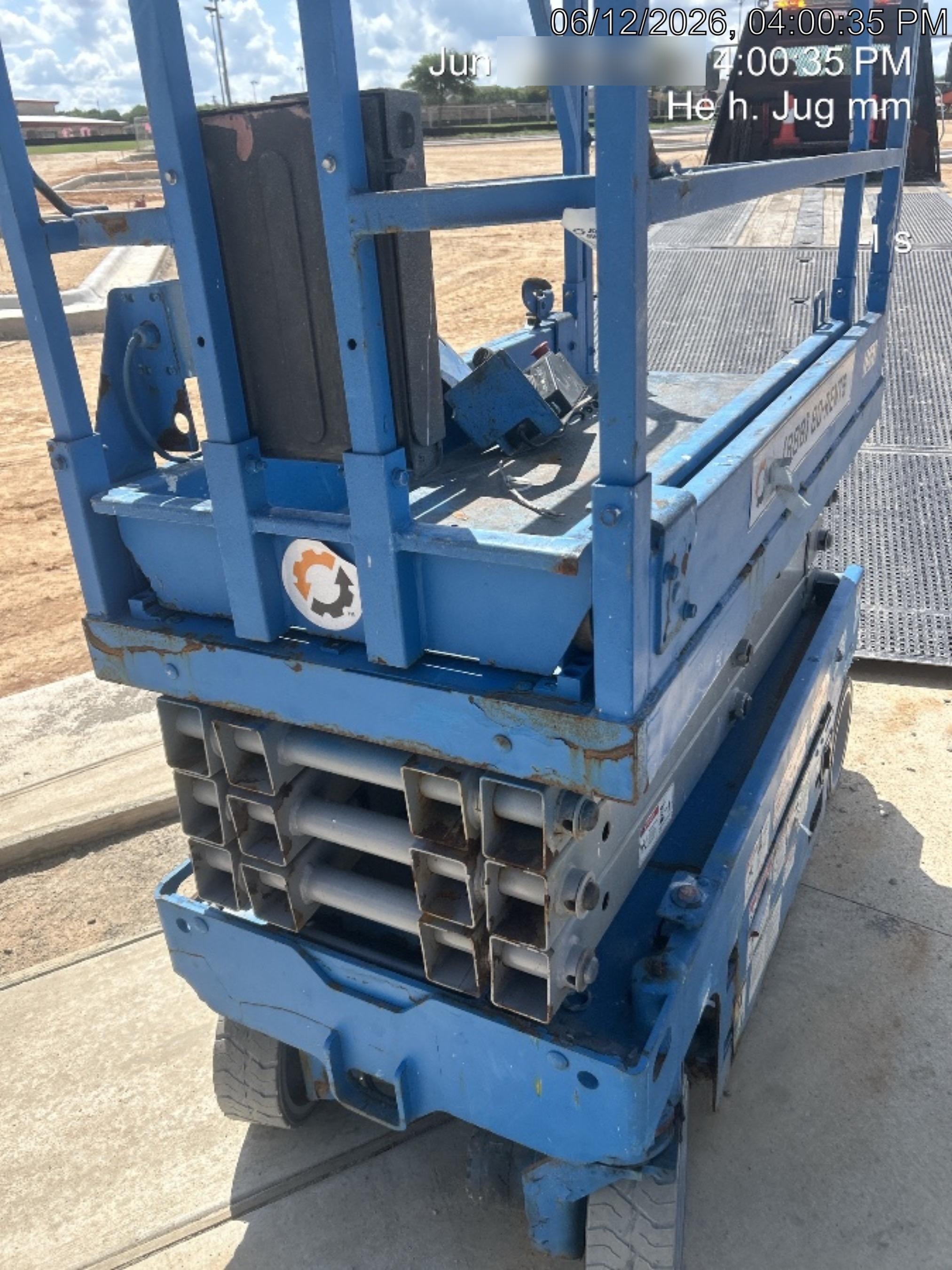 2017 Genie GS-1930 Genie GS-1930 Lift w/Fixed Rail and Chain Entry