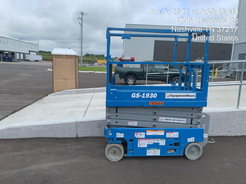 2020 Genie GS-1930 Solid Non Marking Tires, Beacon, Folding rails with half height swing gate