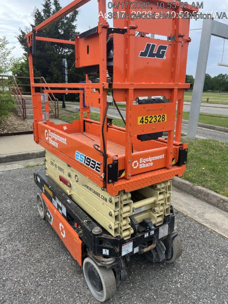 2024 JLG ES1932