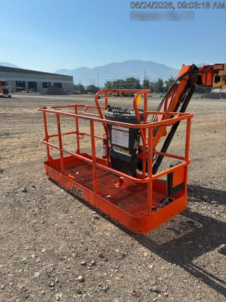 2019 JLG 860SJ