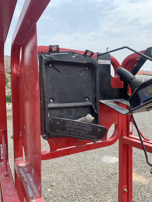 2020 MEC 1330SE Solid NM Tires, Steel Swing out Doors, LCS, Beacon, 900W Invertor