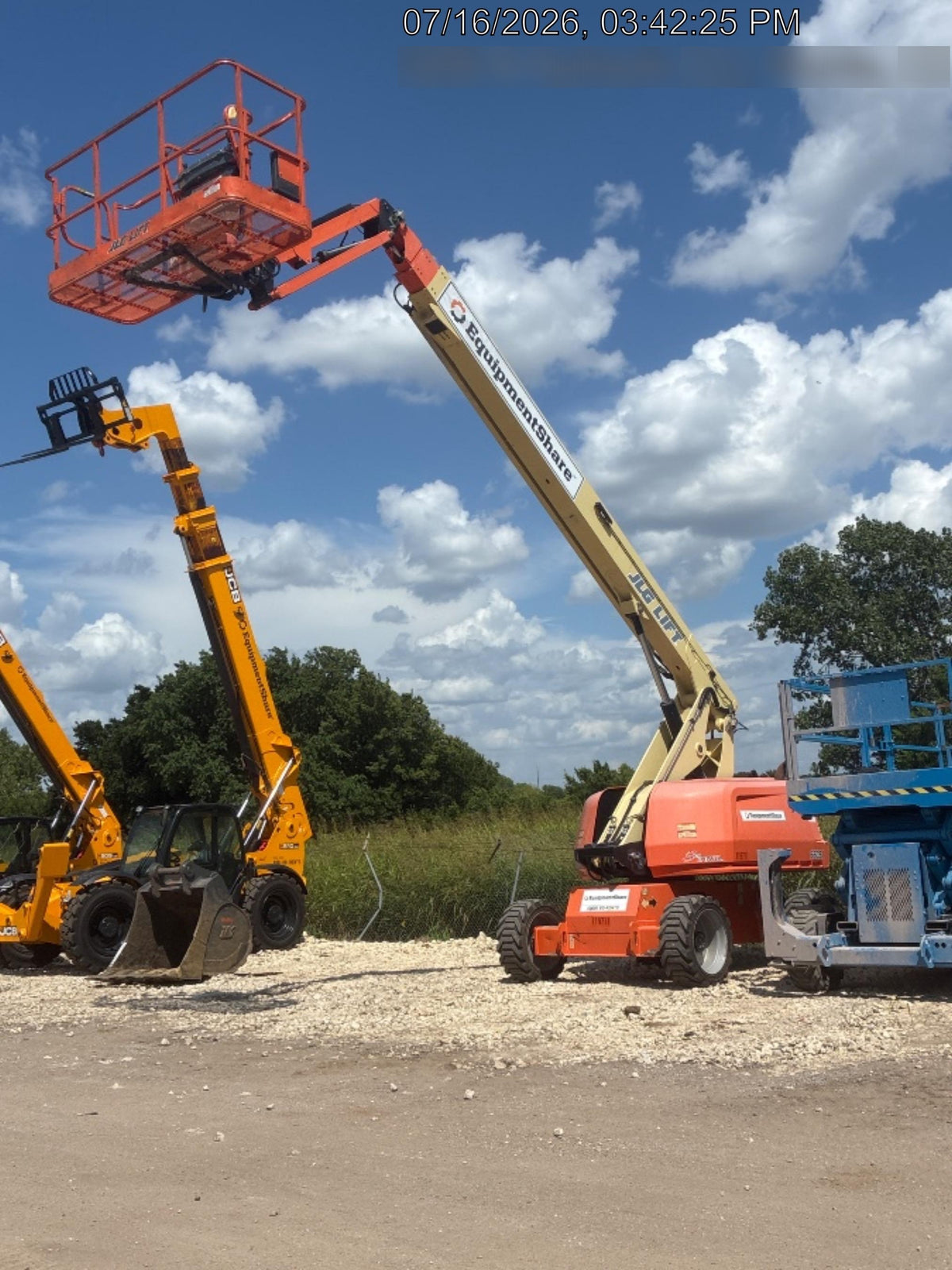 2021 JLG 660SJ