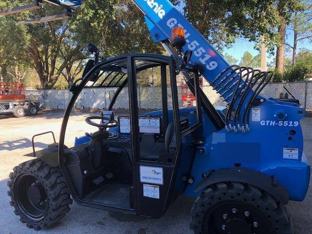 2018 GENIE GTH-5519