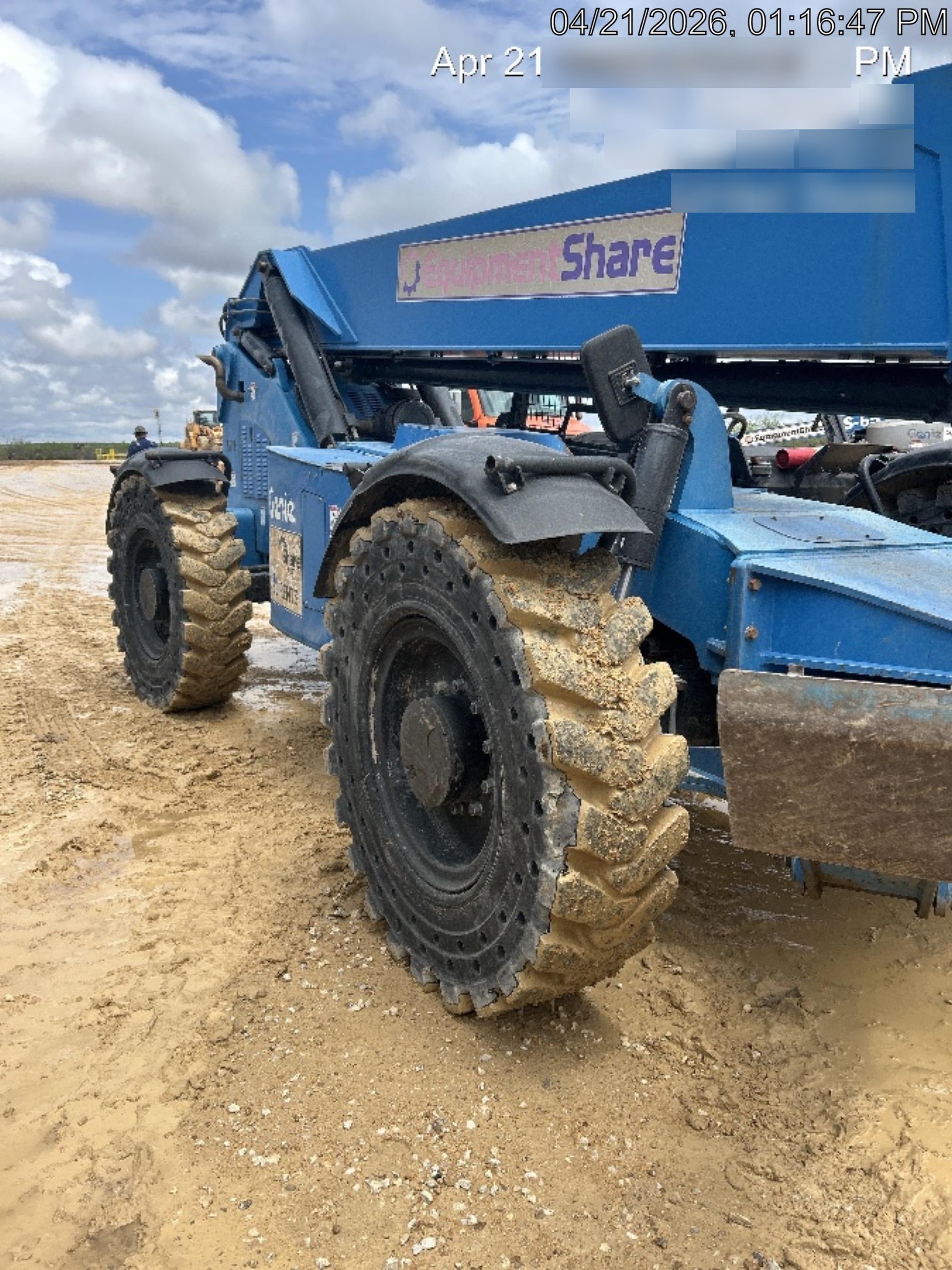 2017 GENIE GTH-1056