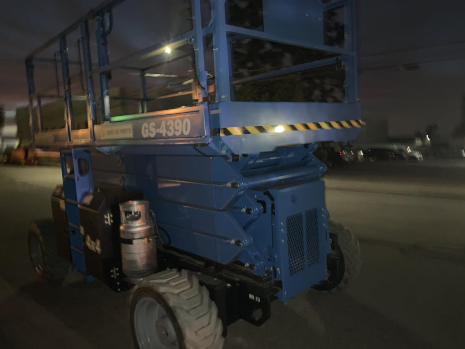 2020 GENIE GS-4390 RT