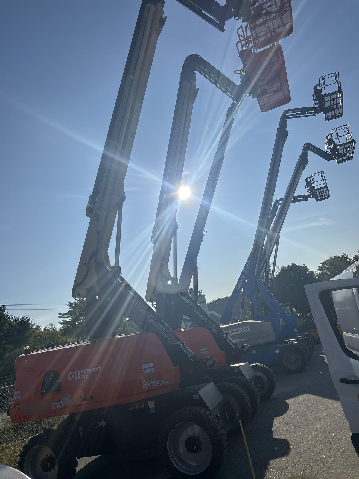 2025 JLG 660SJ