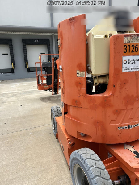 2019 JLG E300AJP