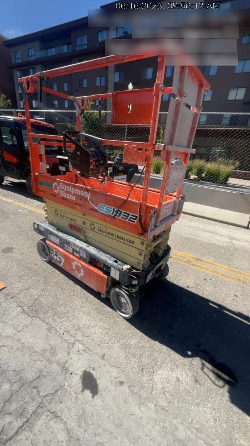 2024 JLG ES1932