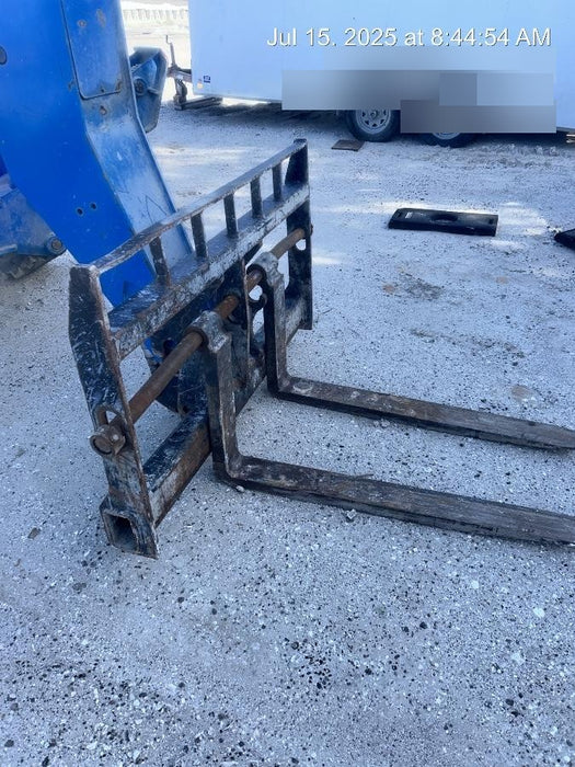 2017 Genie GTH-1056 Genie GTH1056, Solid Tires, 60" carriage, Open ROPS