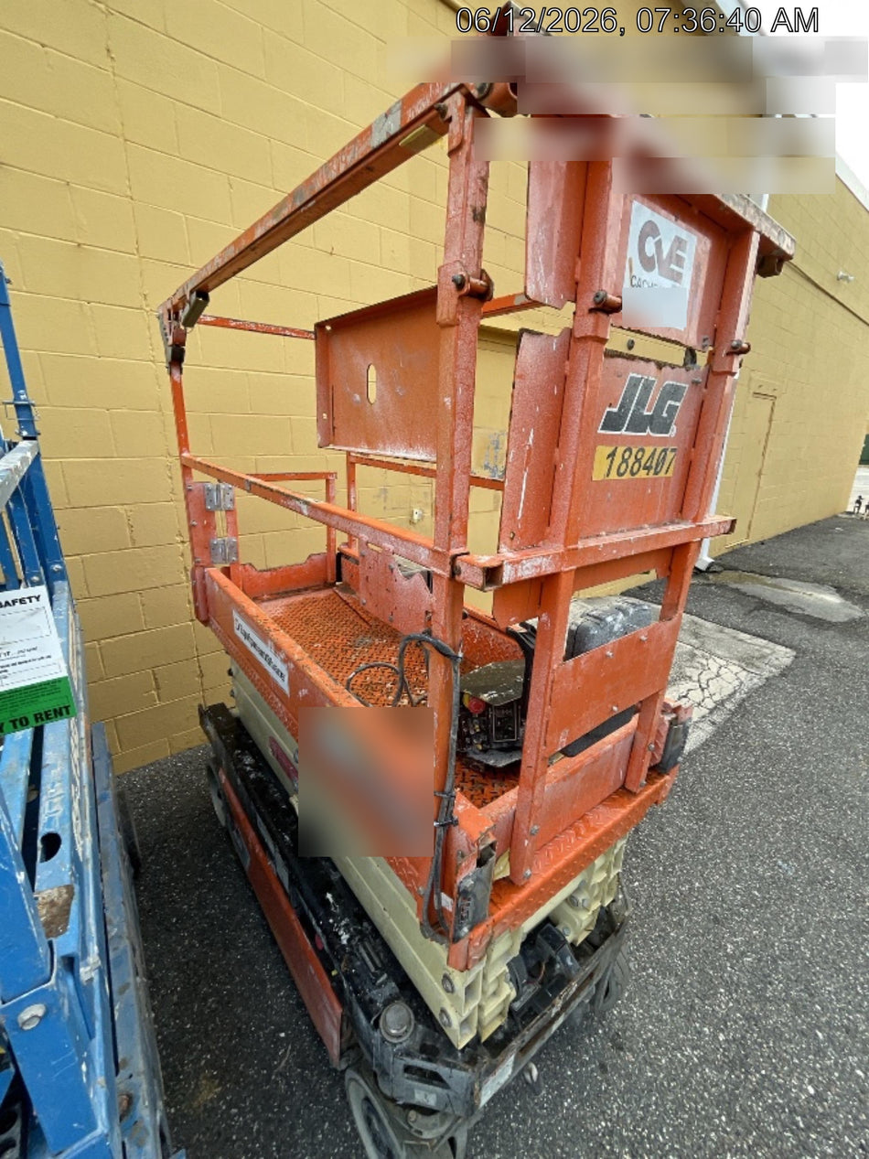 2021 JLG ES1932