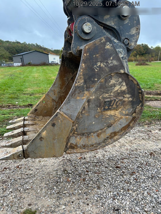 2025 JOHN DEERE 36" Bucket, Excavator 37,000 - 42,000 John Deere