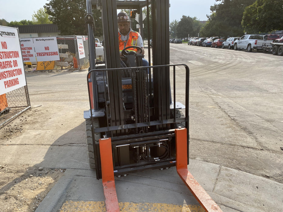 2022 TOYOTA 50-8FGU25