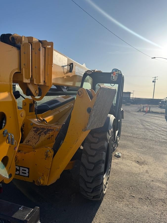 2023 JCB 512-56