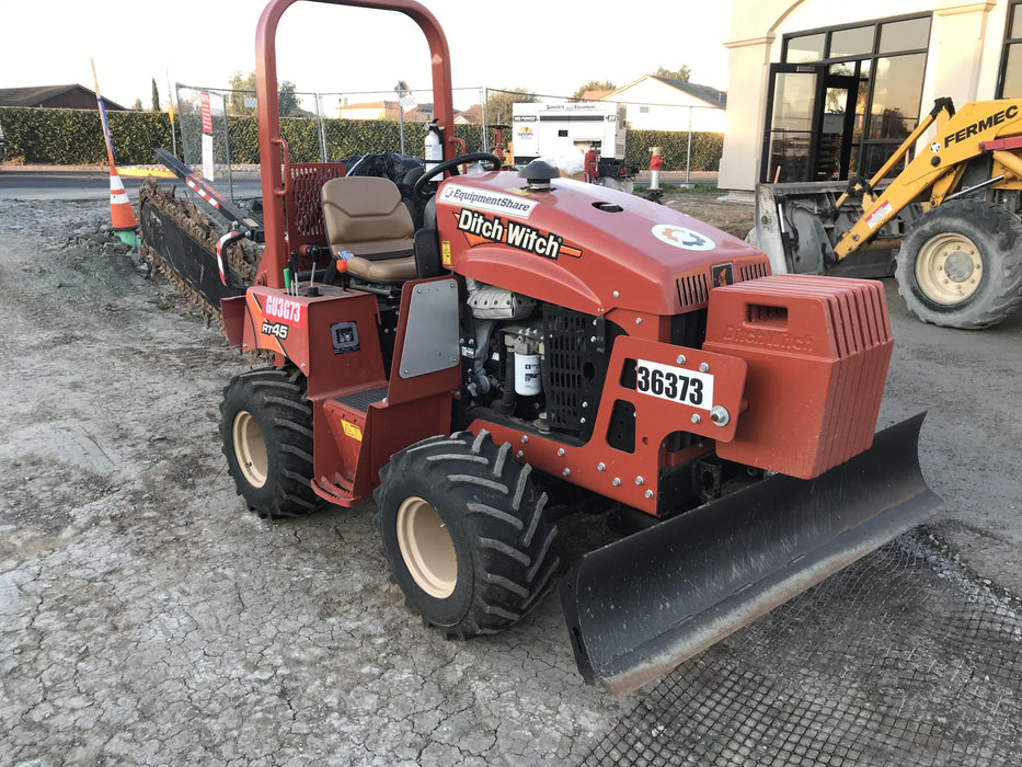 2019 DITCH WITCH RT45A