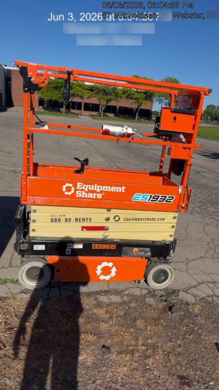 2024 JLG ES1932