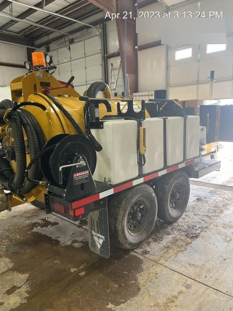 2023 Vac-Tron LP573XDT T4 Koehler Diesel Engine, 500 Gallon Debris Tank, x2 100 Gallon Water Tanks
