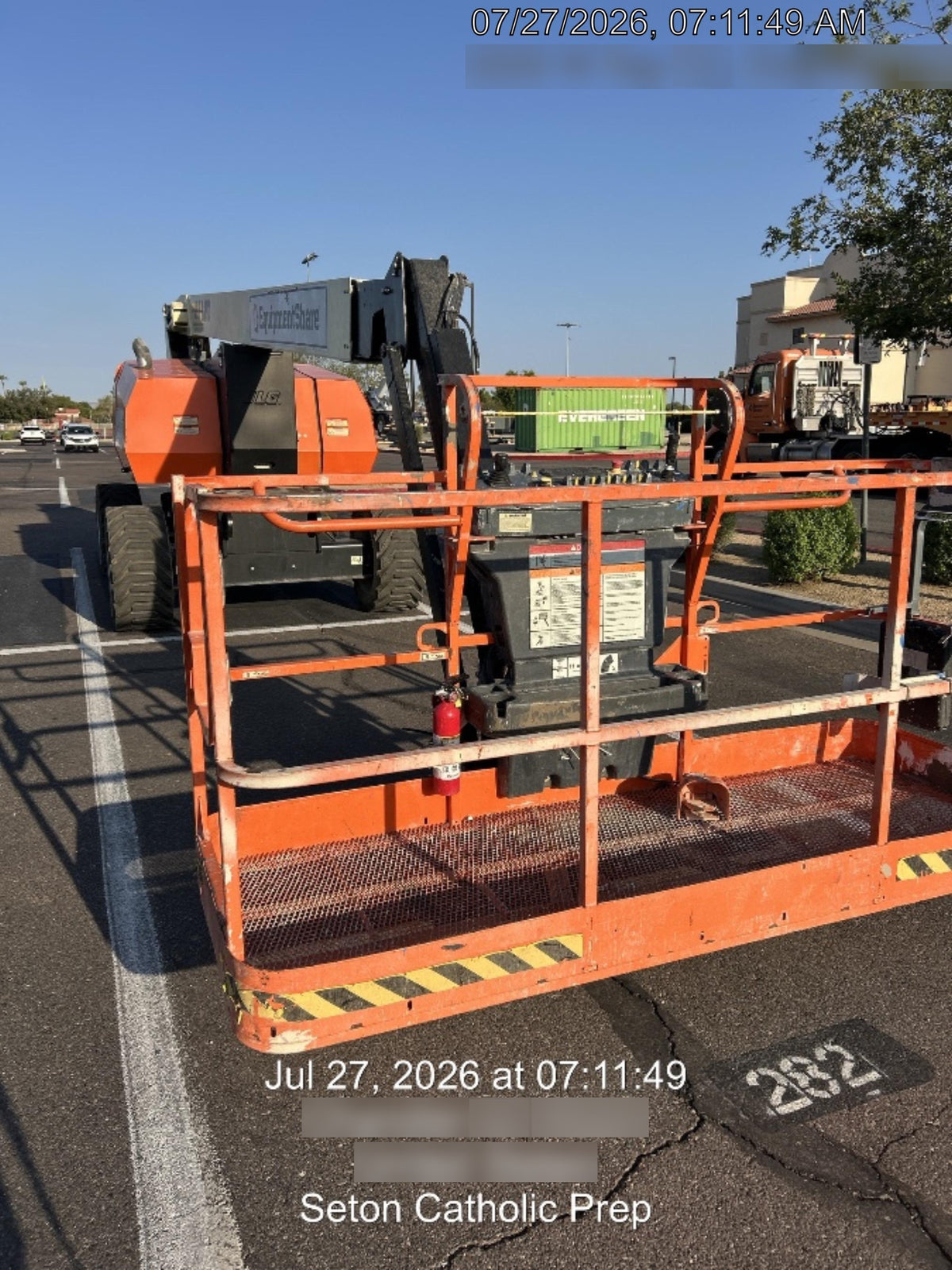 2023 JLG 800AJ