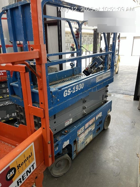 2019 Genie GS-1930 Fixed rails with chain Entry