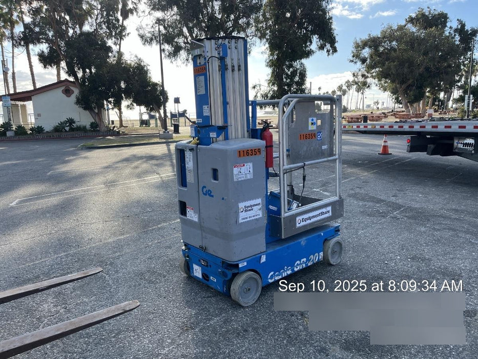 2020 GENIE GR-20