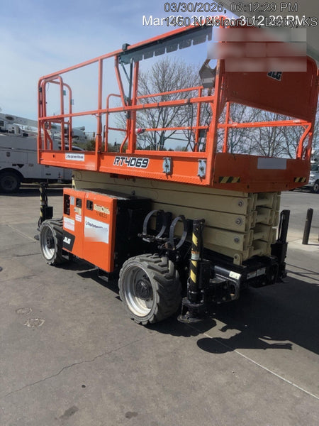 2021 JLG RT4069