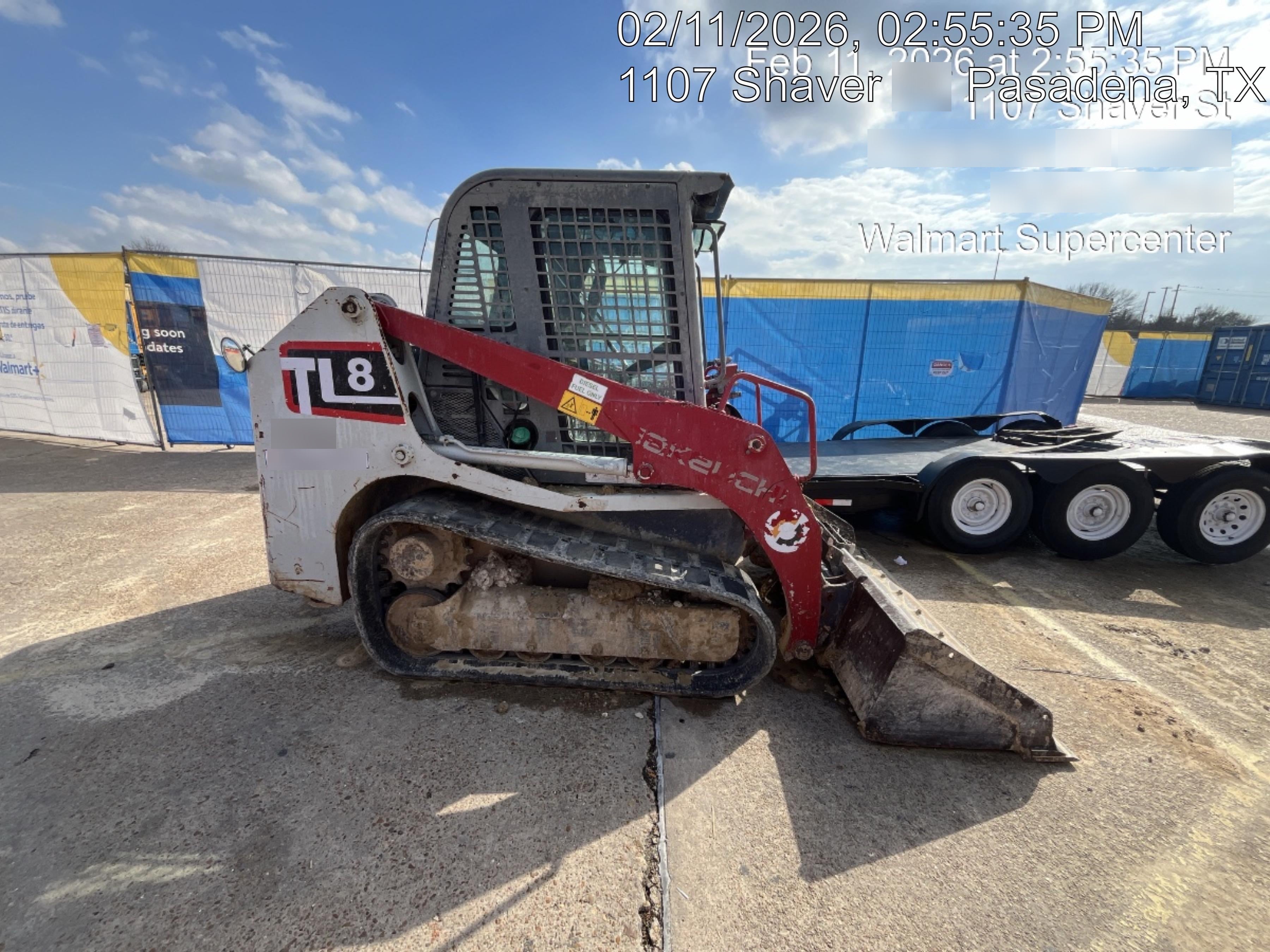 2019 Takeuchi TL8 Cab, Heat/AC, Defroster, 15" Wide Rubber Tracks, Back-up Alarm, Front & Rear Working Lights, Auxiliary Hydraulics, Two-Speed Travel, Electronic Monitoring System, Hydraulic Universal Quick Hitch 76" HD Dirt Bucket with 8 Teeth, 20.3 cubic feet Capacity