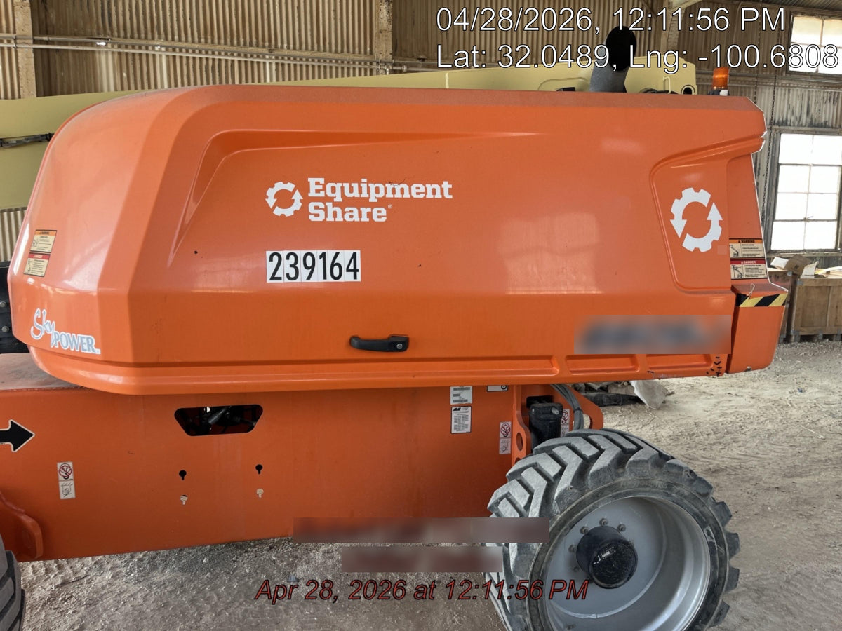 2022 JLG 660SJ