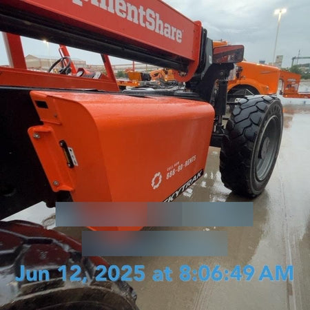 2023 SKYTRAK 8042