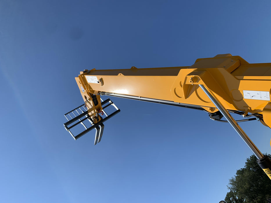 2020 JCB 509-42 Cab/Heat/Air, Solid Tires, Work Lights, Beacon, Aux Hydraulics, Back up Alarm, Lifting Eye, ES Decals