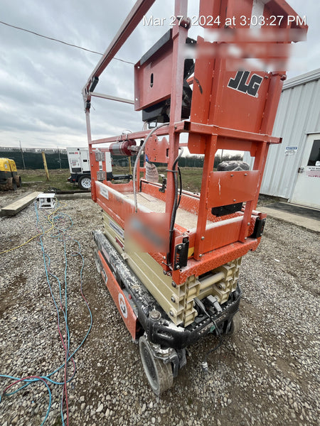 2021 JLG ES1932
