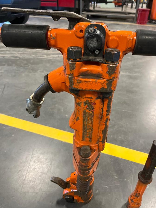 2023 MICHIGAN PNEUMATIC ES-TPB60-118-TRACKER