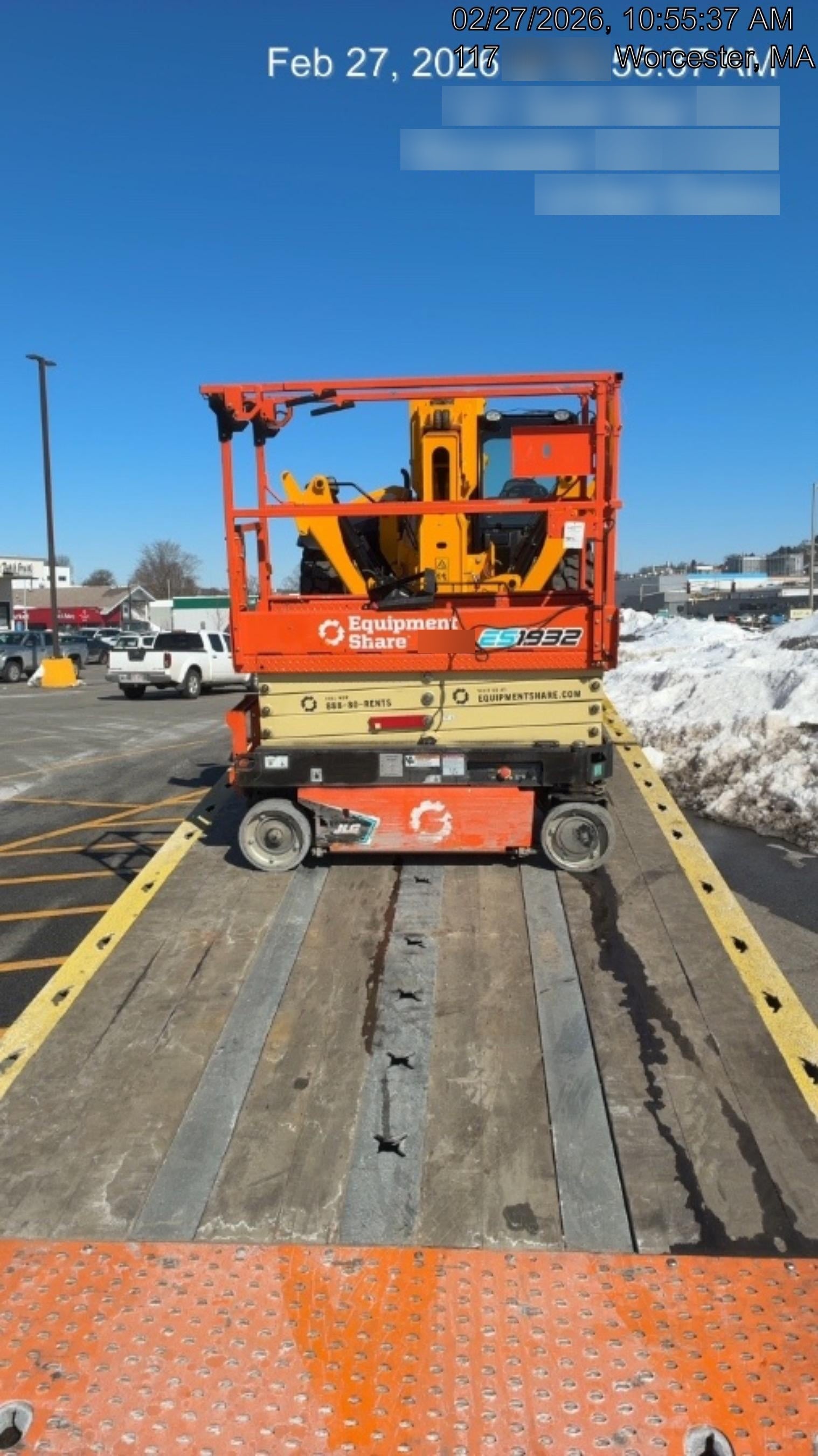 2022 JLG ES1932
